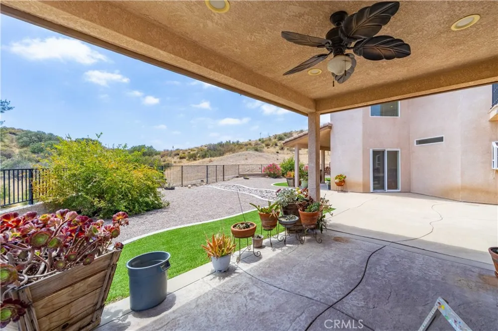 13675 Davenport Agua Dulce, CA 91390