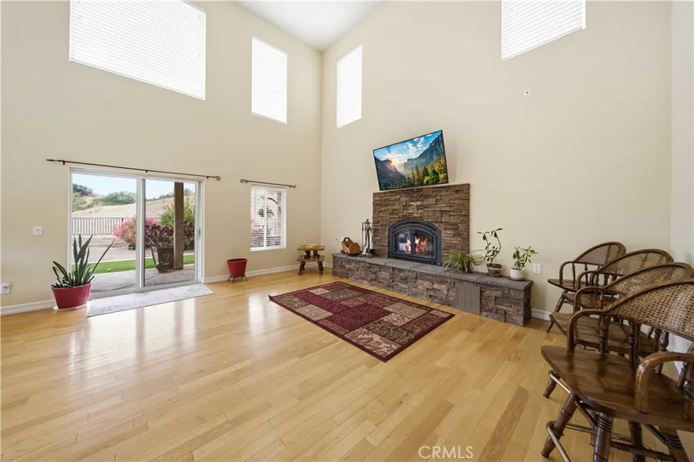 13675 Davenport Agua Dulce, CA 91390