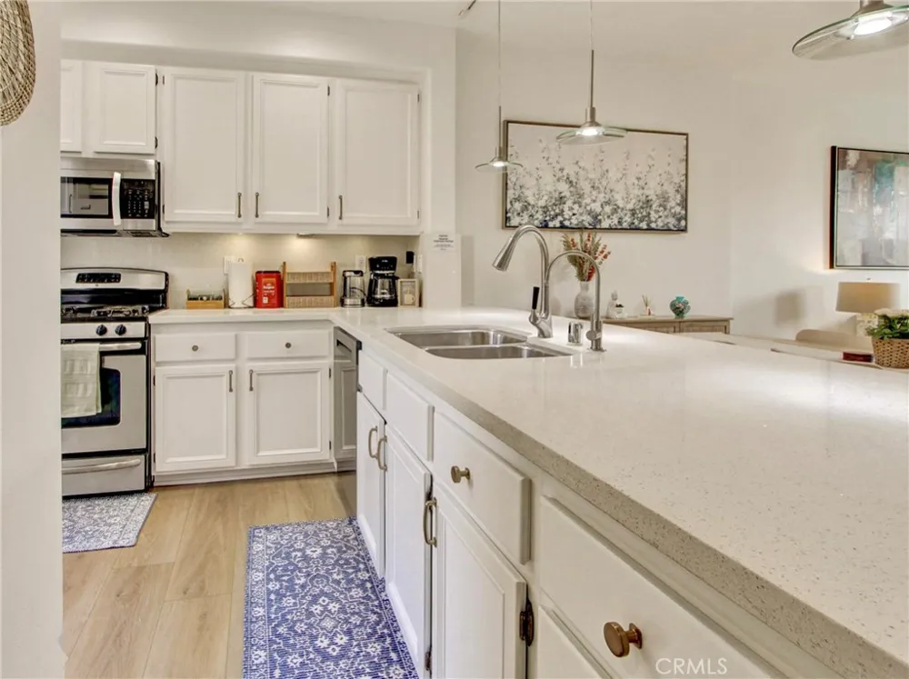 8056 Torino Stanton, CA 90680