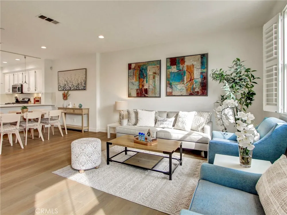 8056 Torino Stanton, CA 90680