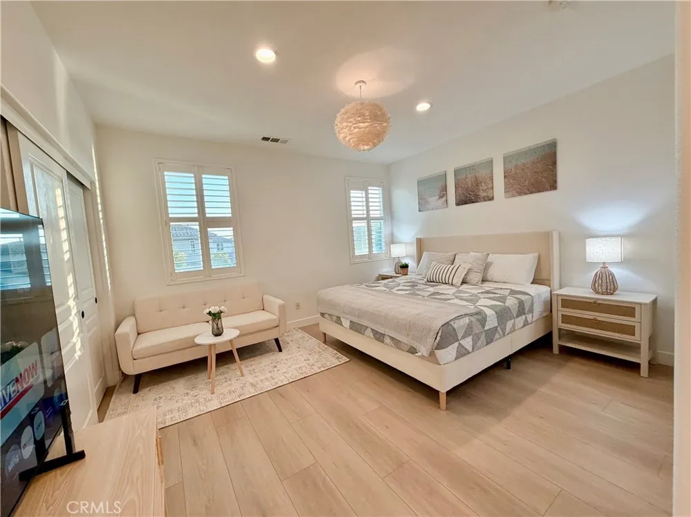 8056 Torino Stanton, CA 90680