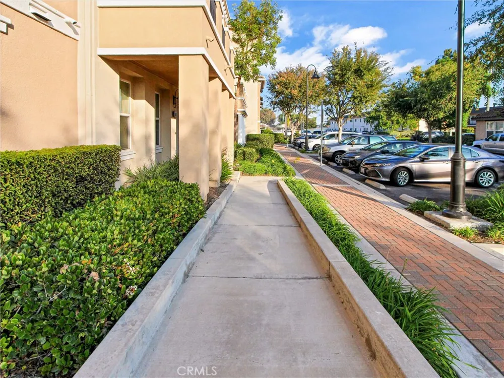 8056 Torino Stanton, CA 90680