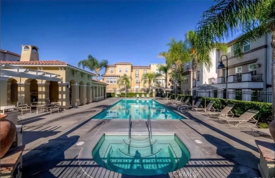 8056 Torino Stanton, CA 90680