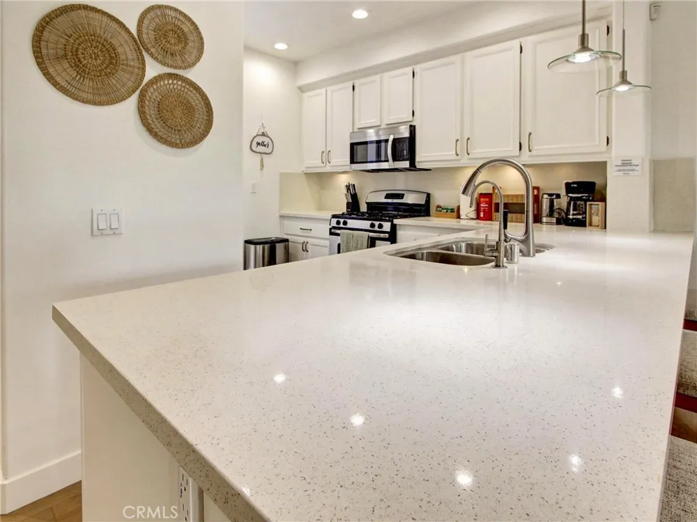 8056 Torino Stanton, CA 90680