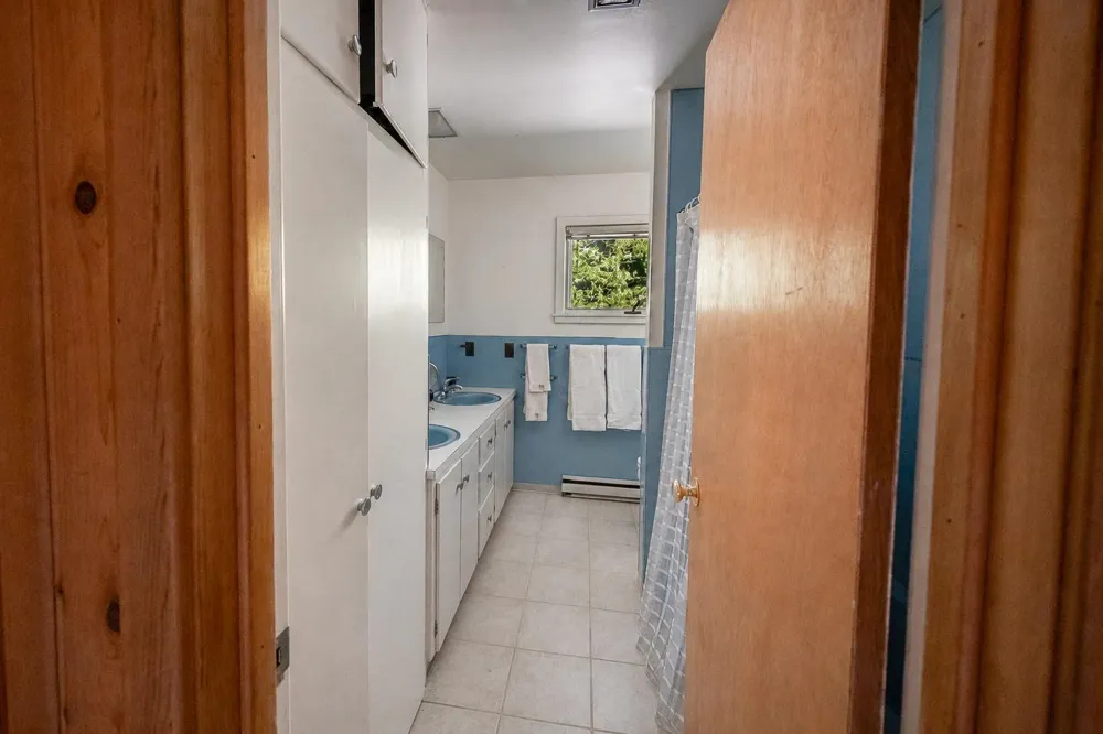 5254 Manitou Trail Leland Township, MI 49654