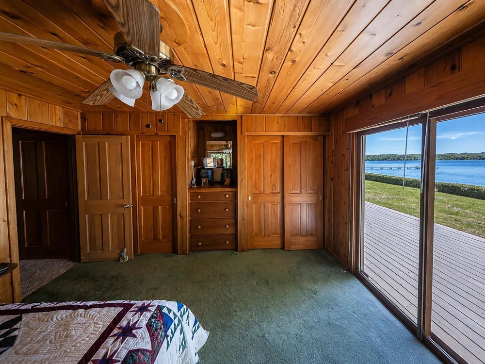 5254 Manitou Trail Leland Township, MI 49654