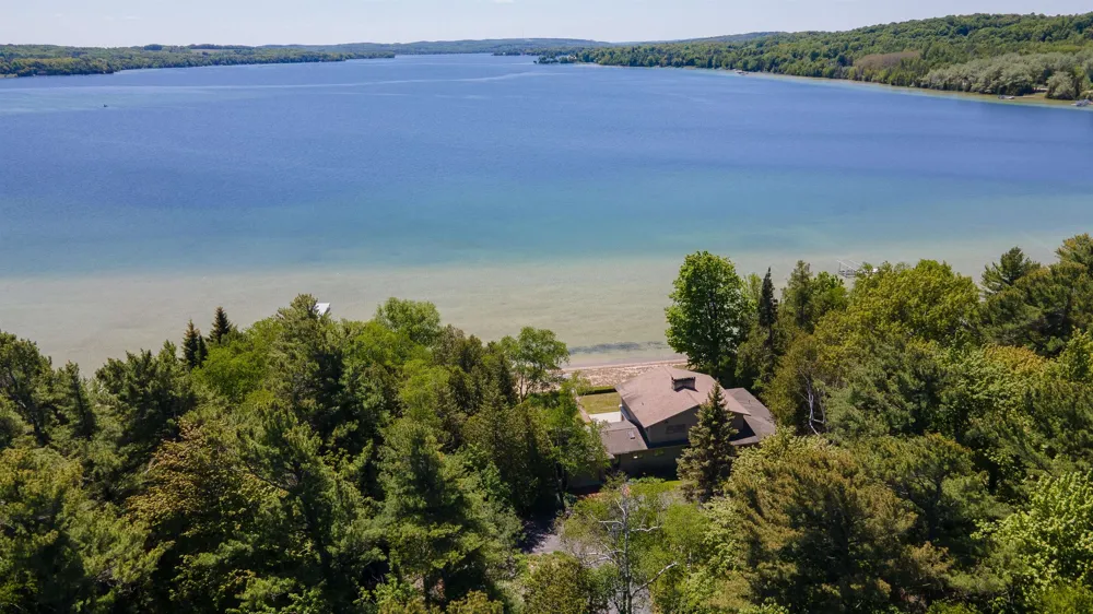 5254 Manitou Trail Leland Township, MI 49654