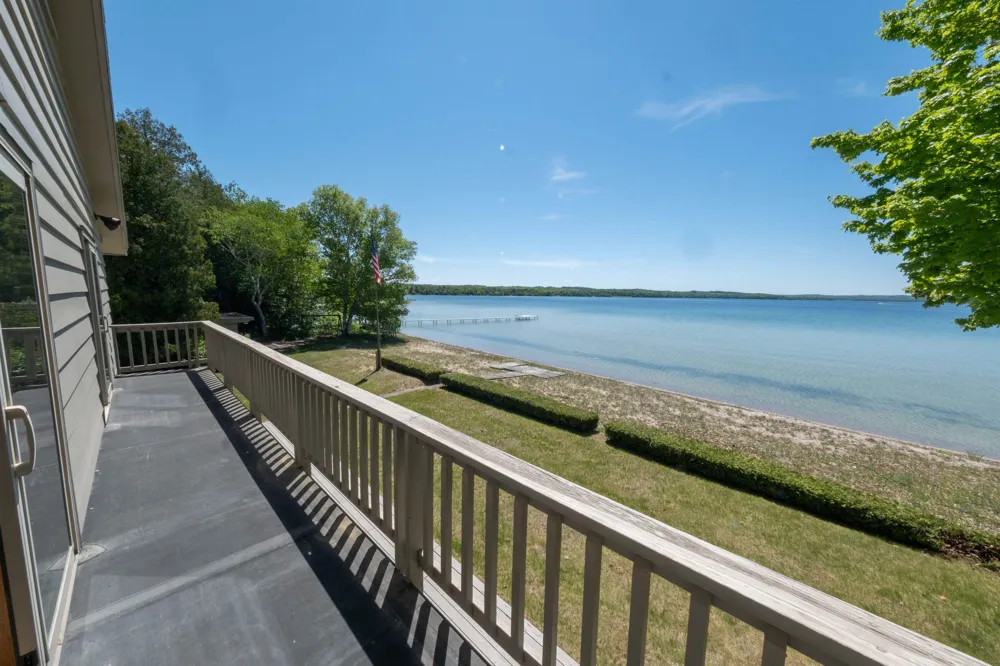 5254 Manitou Trail Leland Township, MI 49654