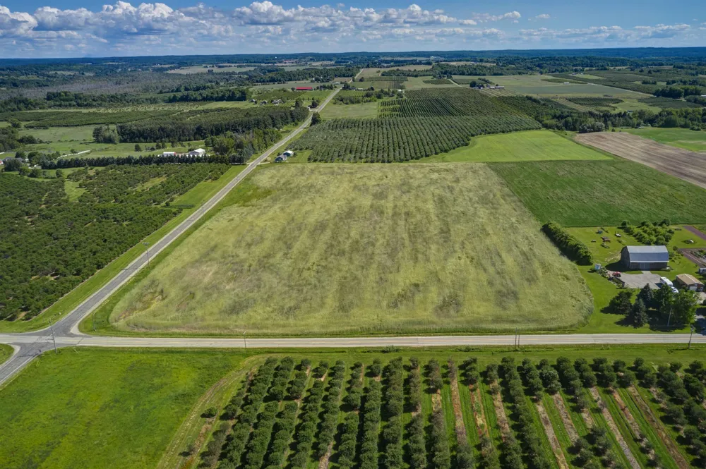 Angell Road Acme Township, MI 49690