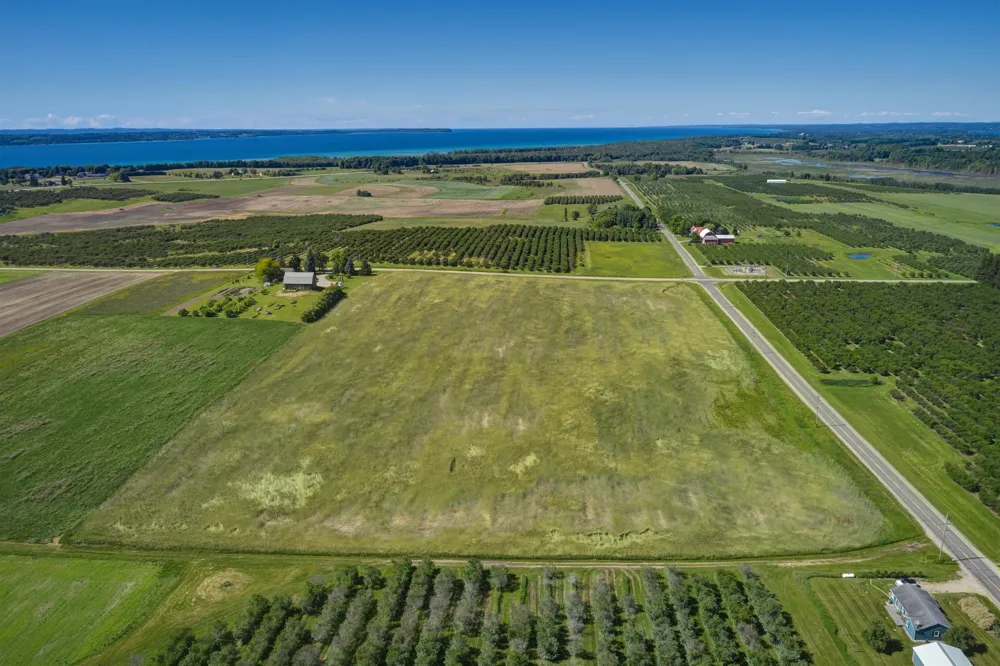 Angell Road Acme Township, MI 49690