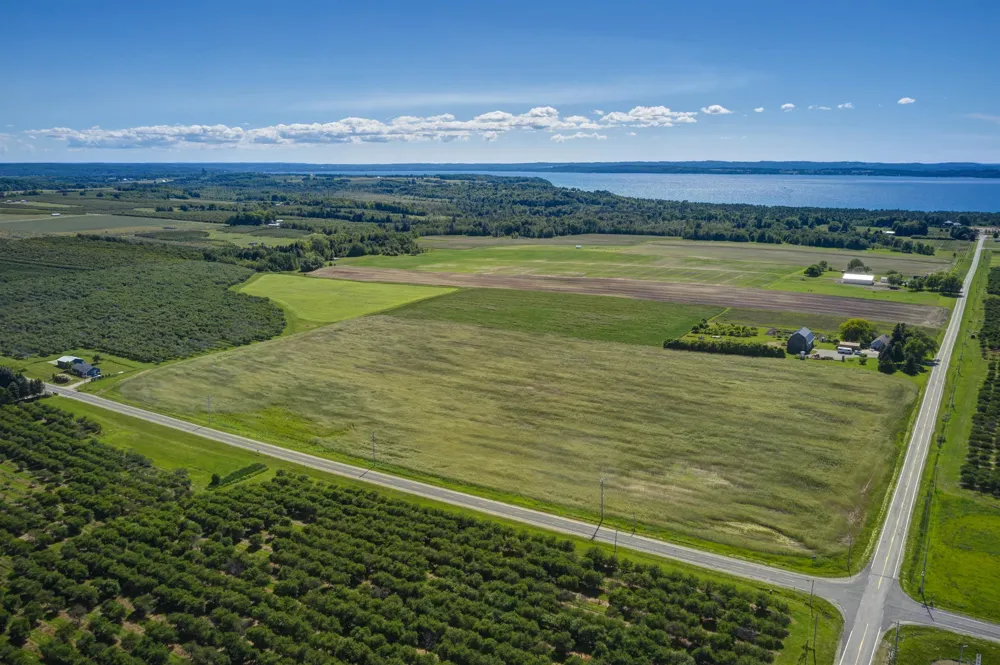 Angell Road Acme Township, MI 49690
