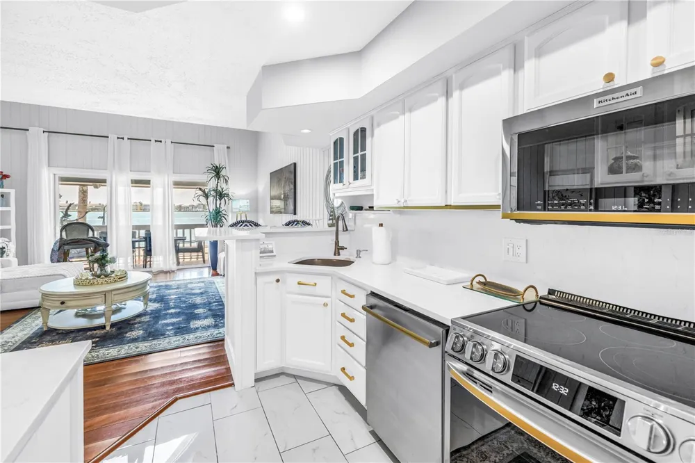 1010 PASS A GRILLE WAY #2 St Pete Beach, FL 33706