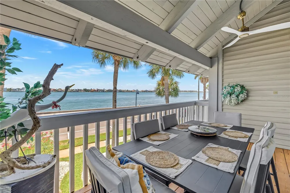 1010 PASS A GRILLE WAY #2 St Pete Beach, FL 33706