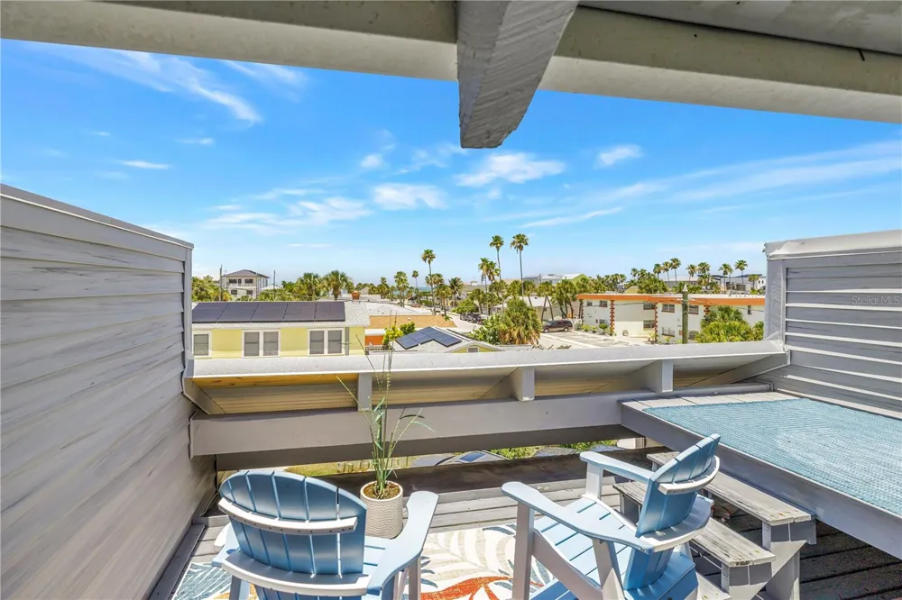 1010 PASS A GRILLE WAY #2 St Pete Beach, FL 33706