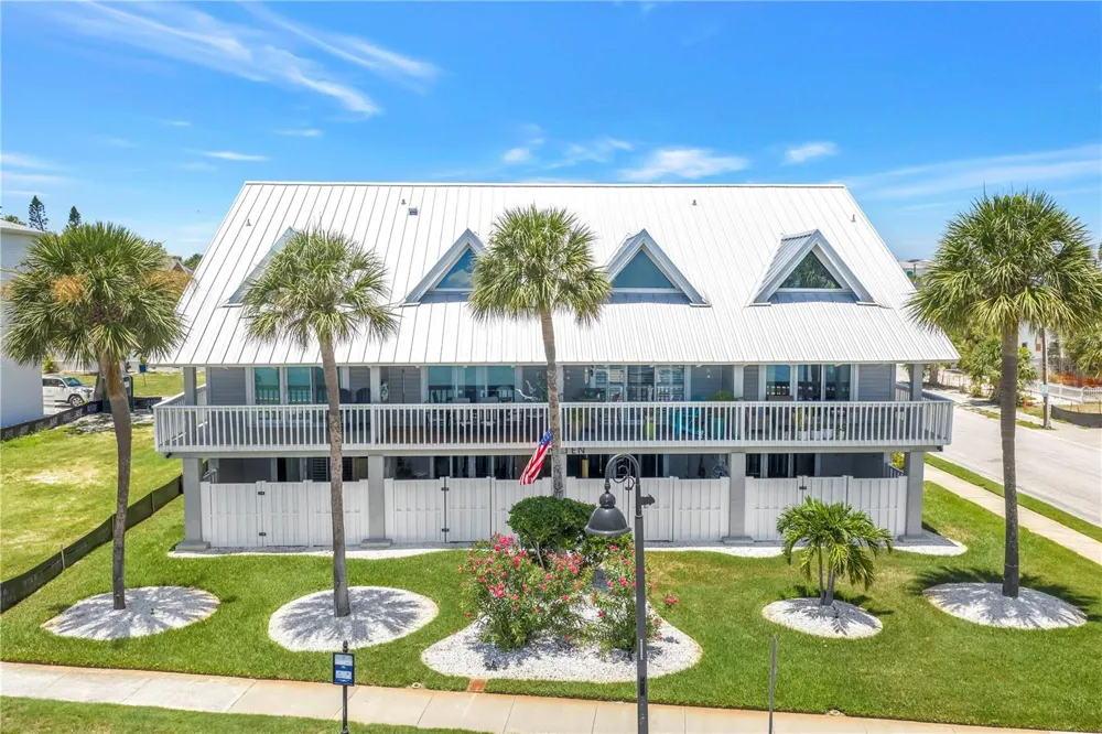 1010 PASS A GRILLE WAY #2 St Pete Beach, FL 33706