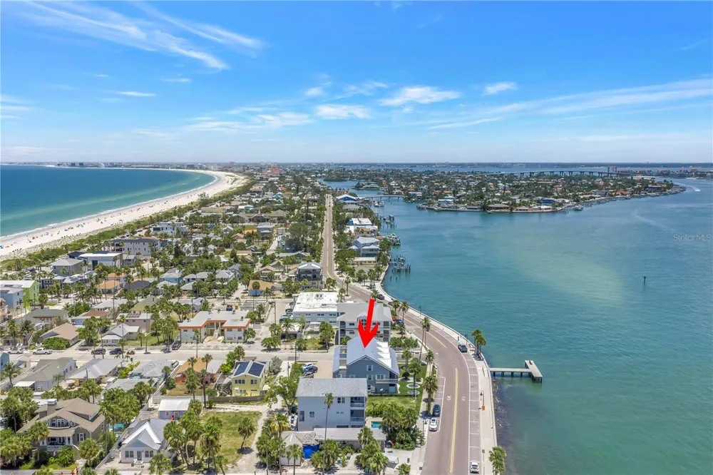 1010 PASS A GRILLE WAY #2 St Pete Beach, FL 33706