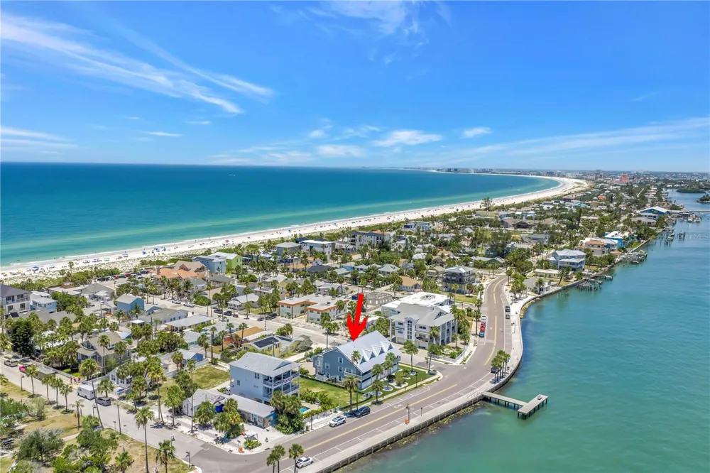 1010 PASS A GRILLE WAY #2 St Pete Beach, FL 33706