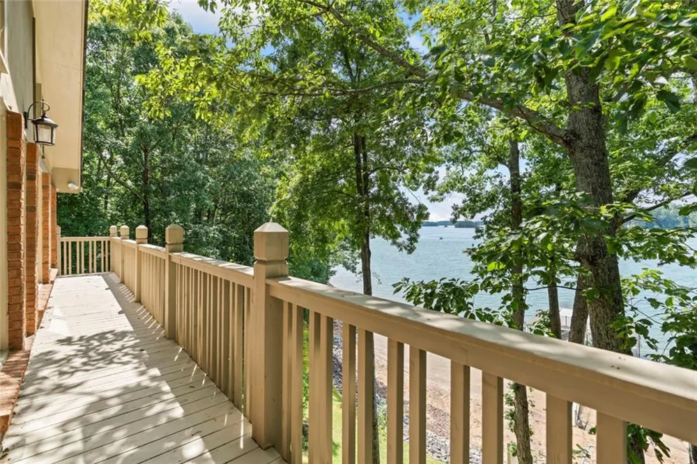 6576 Yacht Club Road Flowery Branch, GA 30542