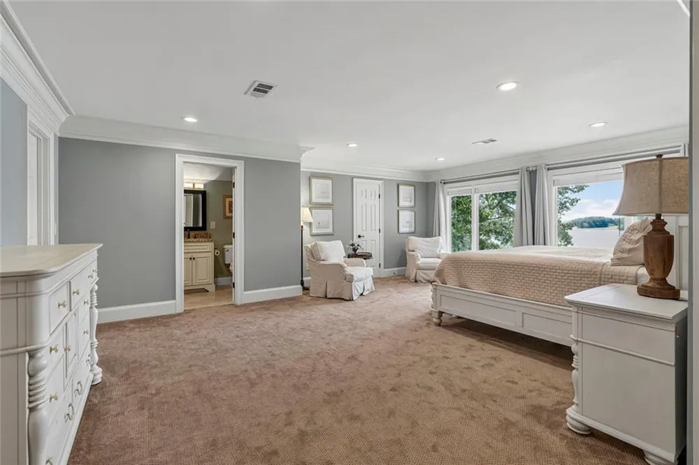 6576 Yacht Club Road Flowery Branch, GA 30542