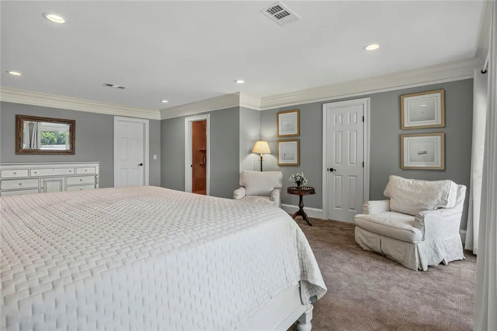 6576 Yacht Club Road Flowery Branch, GA 30542