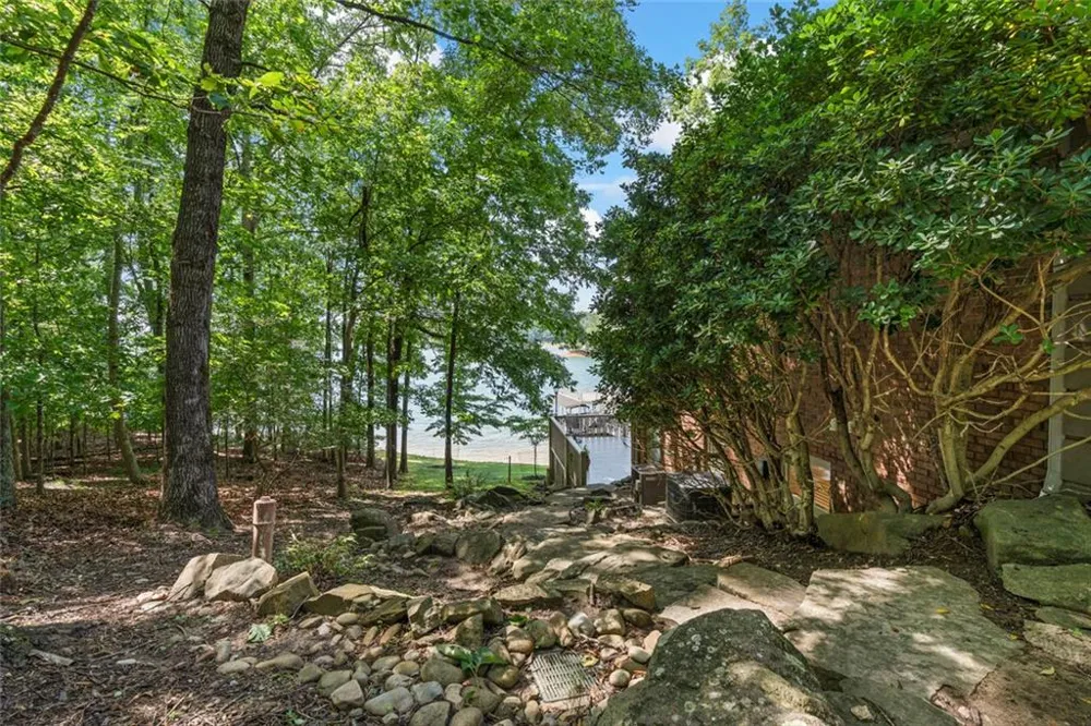 6576 Yacht Club Road Flowery Branch, GA 30542