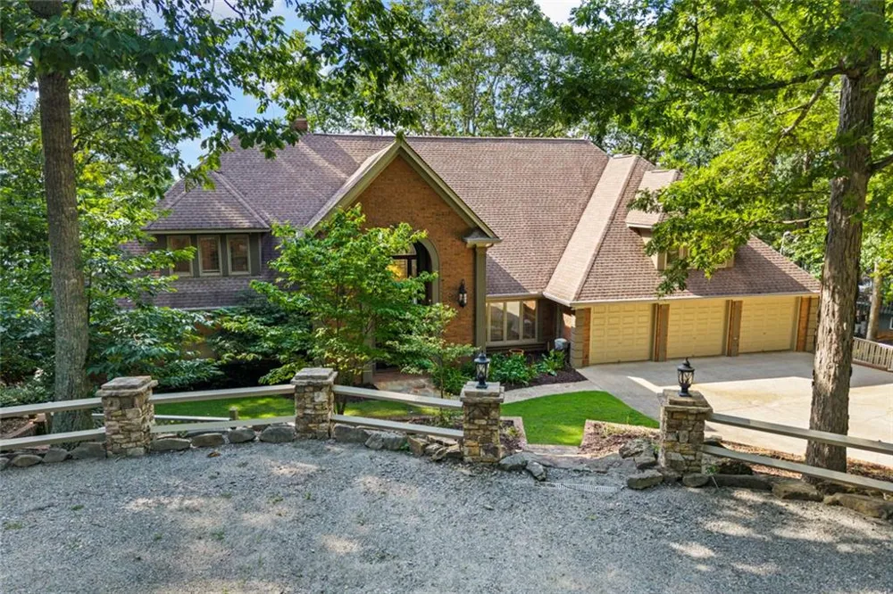 6576 Yacht Club Road Flowery Branch, GA 30542