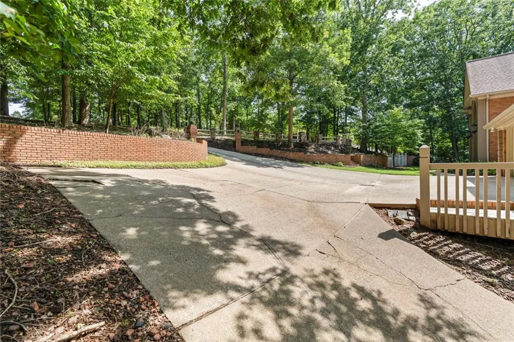 6576 Yacht Club Road Flowery Branch, GA 30542