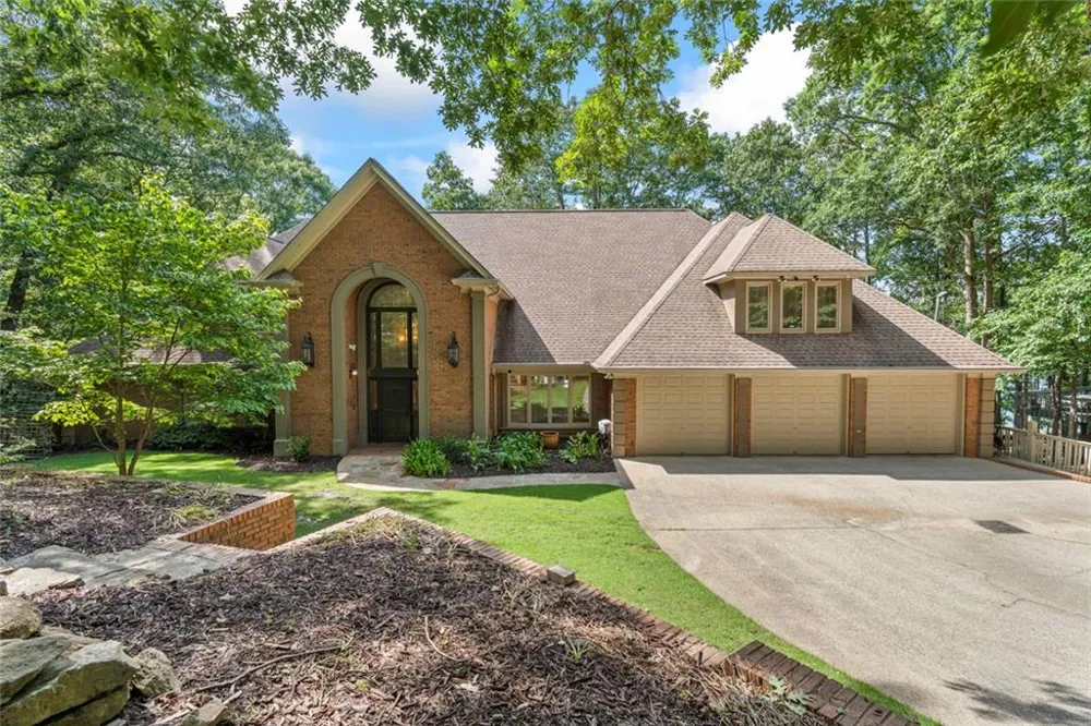 6576 Yacht Club Road Flowery Branch, GA 30542