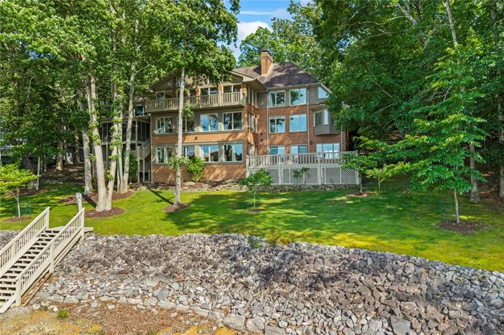 6576 Yacht Club Road Flowery Branch, GA 30542