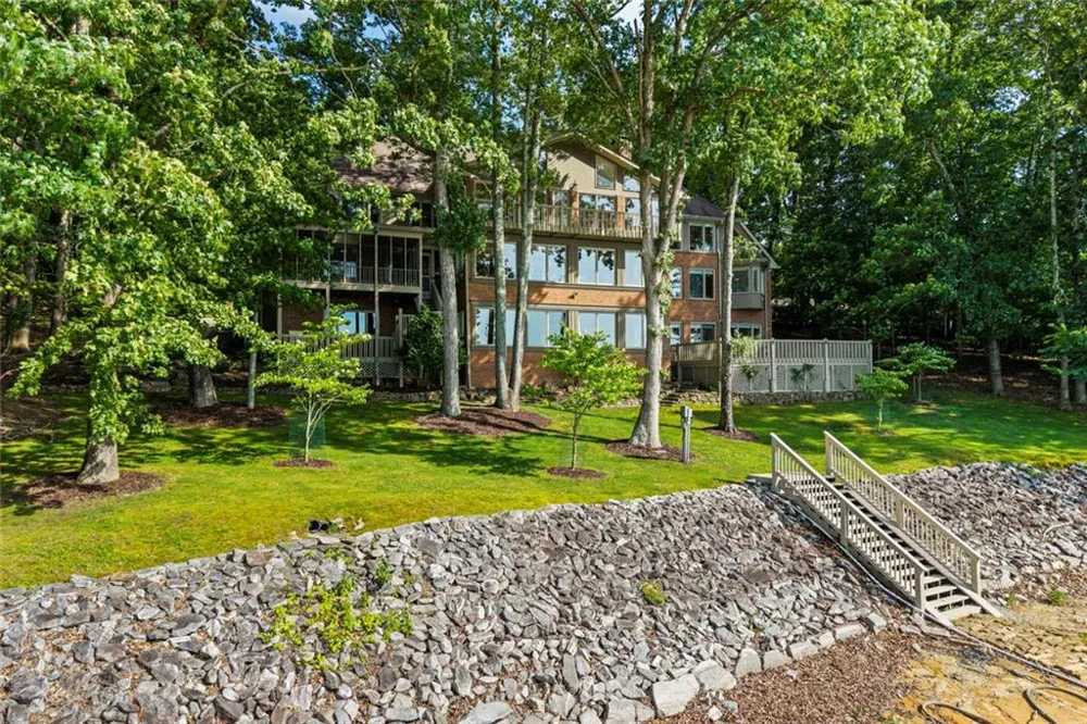 6576 Yacht Club Road Flowery Branch, GA 30542