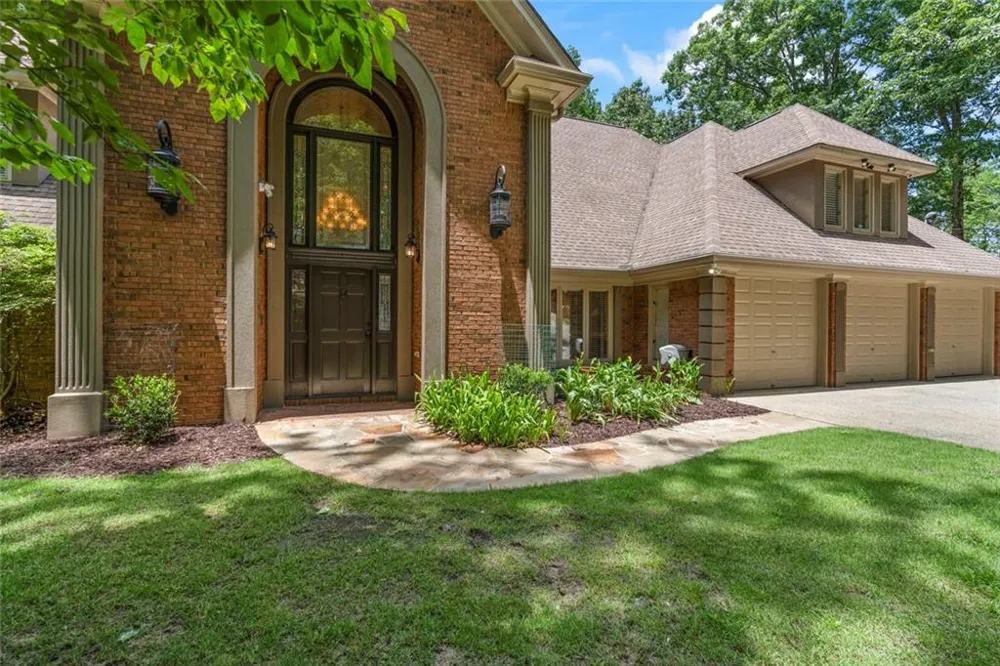 6576 Yacht Club Road Flowery Branch, GA 30542