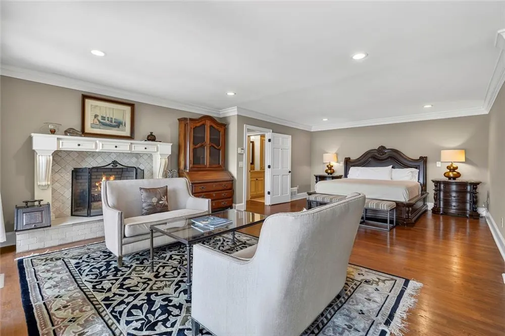 6576 Yacht Club Road Flowery Branch, GA 30542