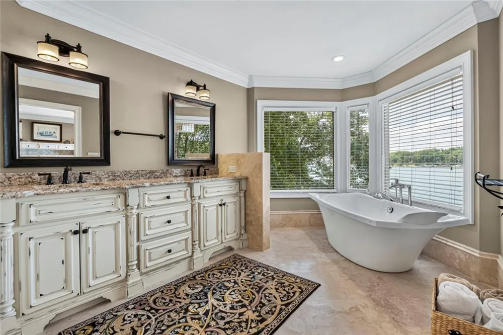 6576 Yacht Club Road Flowery Branch, GA 30542