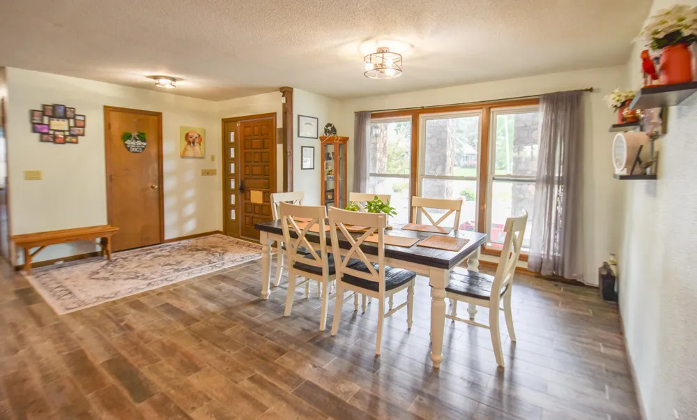 17 Linda Lane Coldwater, MI 49036