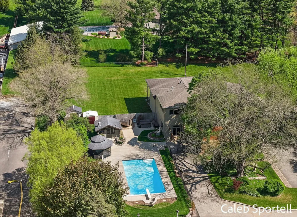 8201 Cherry Valley Avenue SE Caledonia, MI 49316