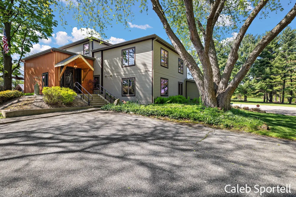 8201 Cherry Valley Avenue SE Caledonia, MI 49316