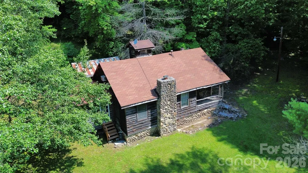 8340 Hwy 90 Highway Collettsville, NC 28611