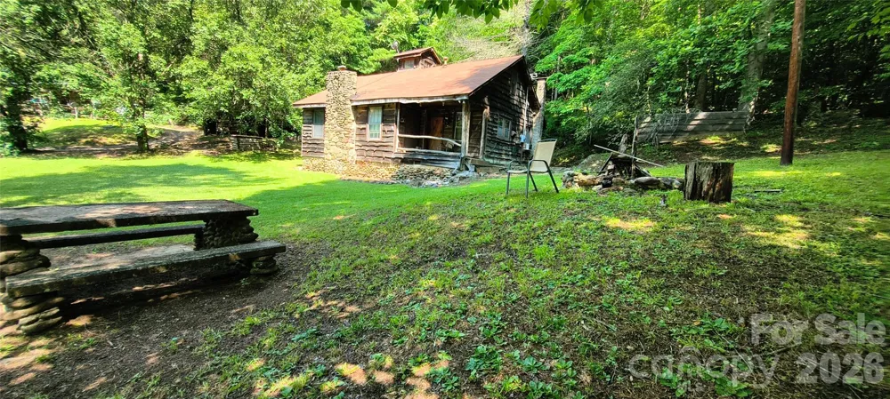 8340 Hwy 90 Highway Collettsville, NC 28611