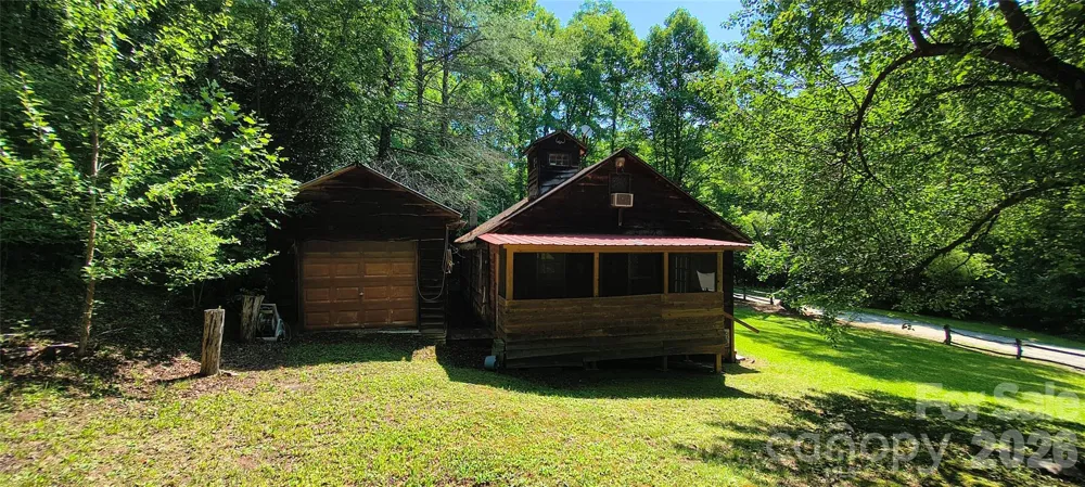 8340 Hwy 90 Highway Collettsville, NC 28611
