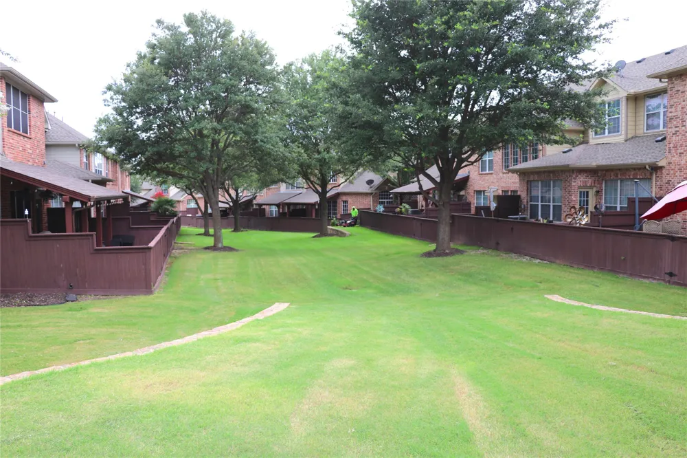 6118 Shoal Creek Trail Garland, TX 75044