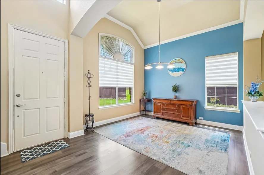 6118 Shoal Creek Trail Garland, TX 75044