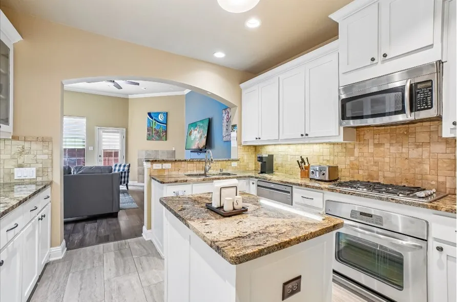 6118 Shoal Creek Trail Garland, TX 75044