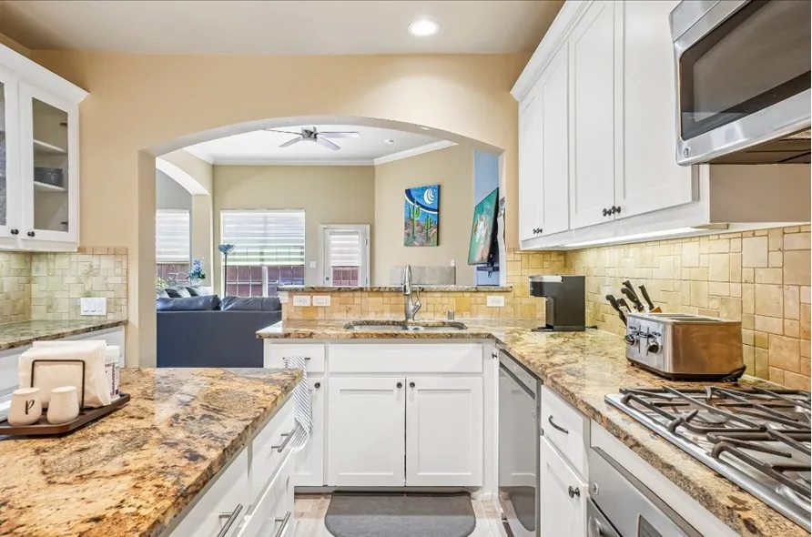 6118 Shoal Creek Trail Garland, TX 75044