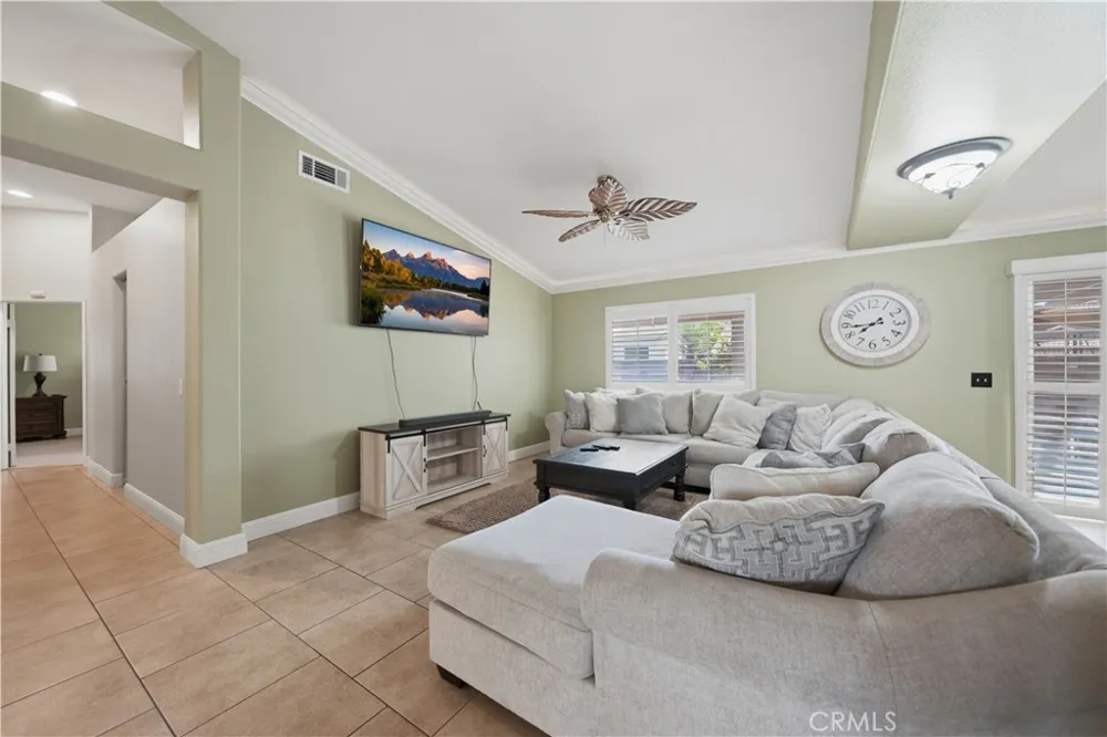 1936 Medoc San Jacinto, CA 92583