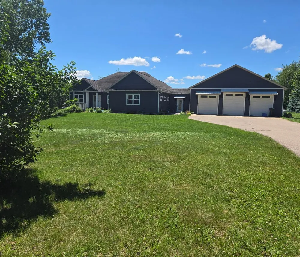 884 Stoney Hill Court Wayland, MI 49348