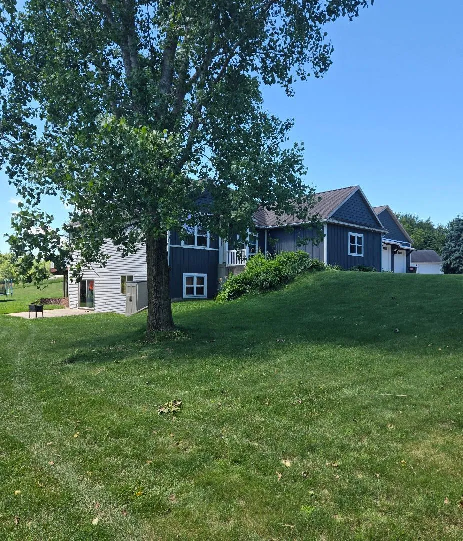 884 Stoney Hill Court Wayland, MI 49348