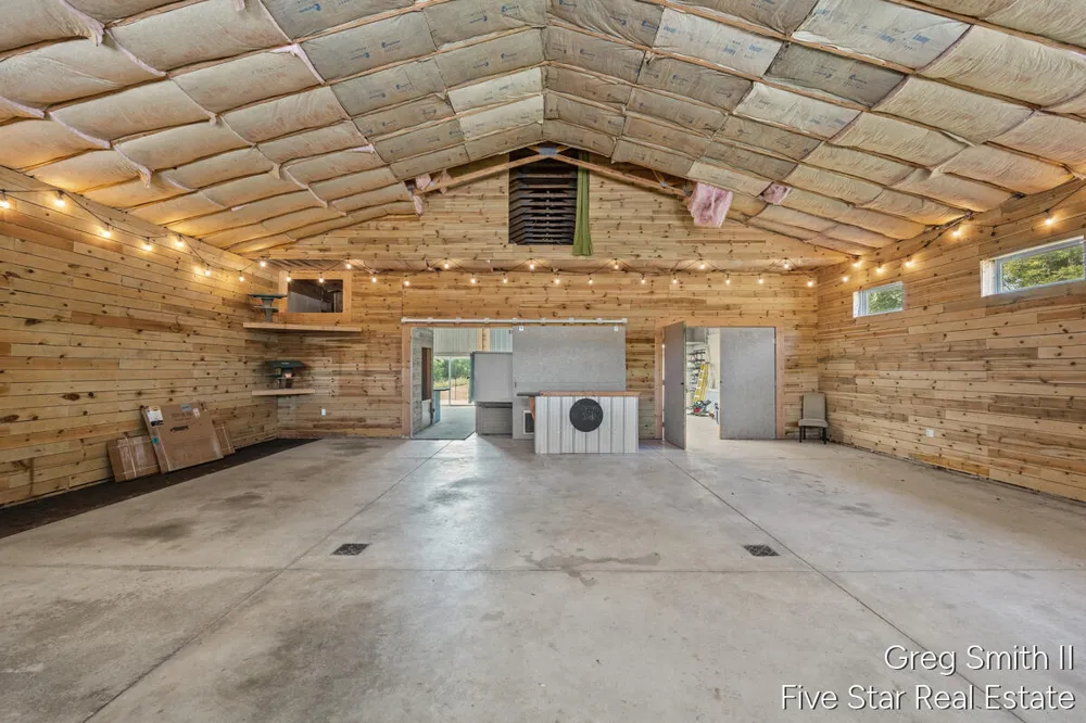 884 Stoney Hill Court Wayland, MI 49348