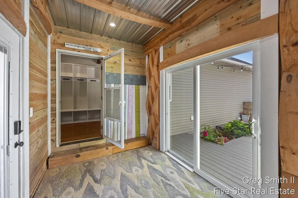 884 Stoney Hill Court Wayland, MI 49348