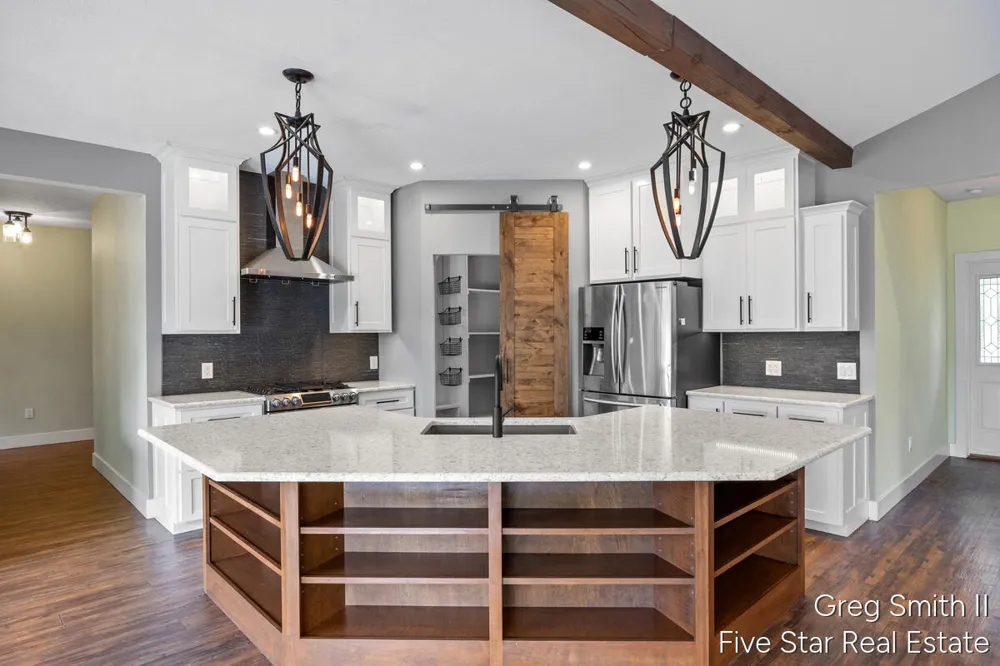 884 Stoney Hill Court Wayland, MI 49348