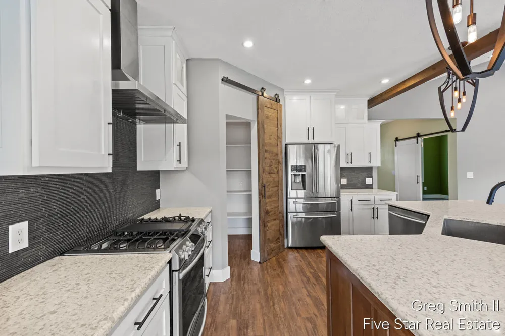 884 Stoney Hill Court Wayland, MI 49348